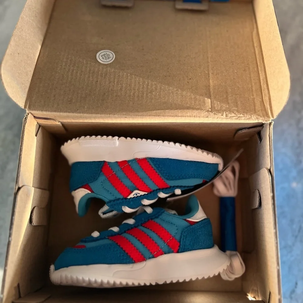 adidas Unisex-Child Retropy F2 Sneaker
